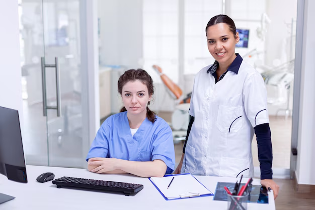 medical assistant vs nursing assistant